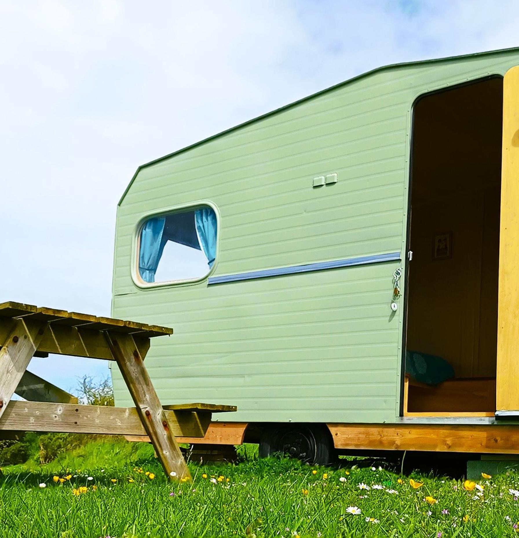 Camping Les Ronds Duval Face Aux Iles Anglo-Normandes Les Moitiers-d'Allonne Экстерьер фото